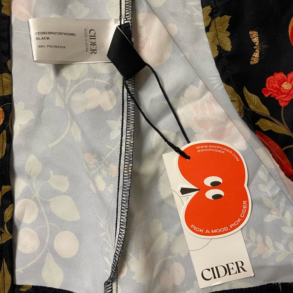 Cider Black Floral Midi Dress - Picture 6 of 7